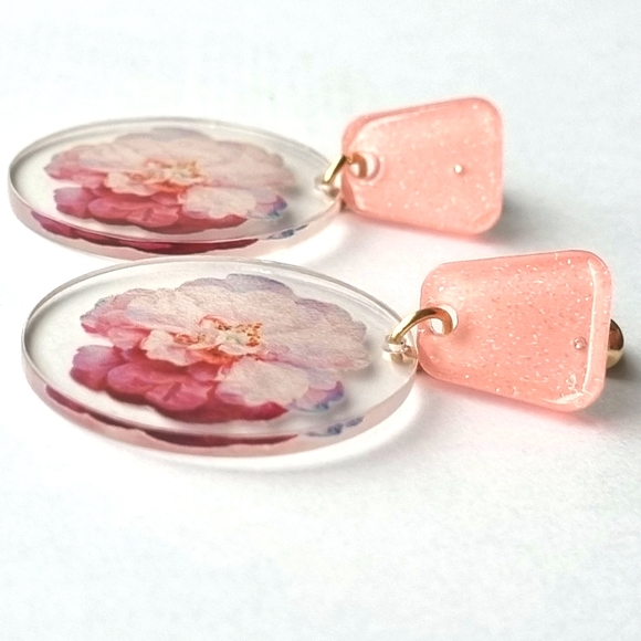 Pretty Peachy Pink Floral Drop Earrings 🍑 🩷 - Picture 6 of 10